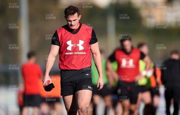 040219 - Wales Rugby Training - Hallam Amos during training