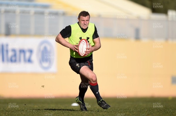 040219 - Wales Rugby Training - Hadleigh Parkes during training