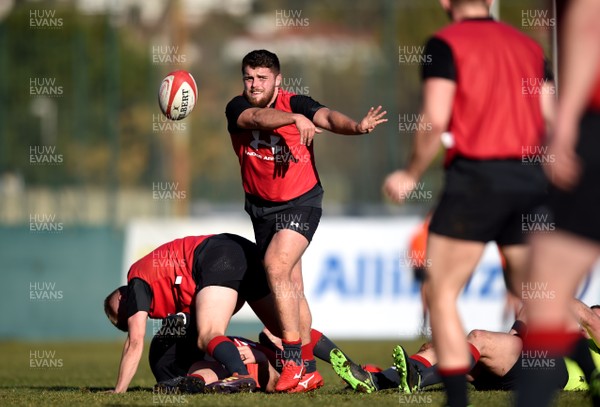 040219 - Wales Rugby Training - Nicky Smith during training