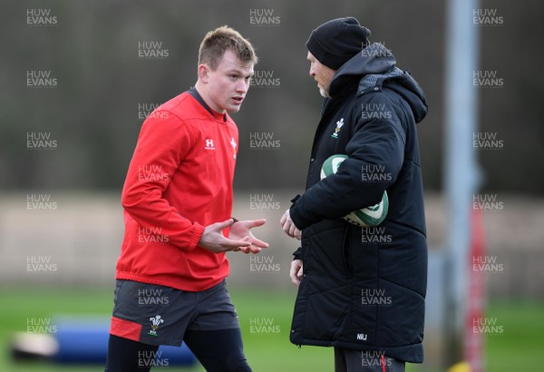 040220 - Wales Rugby Training - Nick Tompkins and Neil Jenkins during training