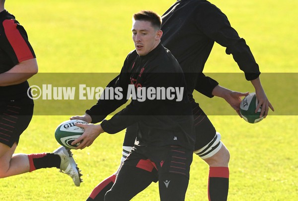 040222 - Wales Rugby Training - Josh Adams during training