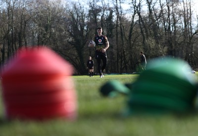 040226 - Wales Rugby Training ahead of their first Six Nations game against England - Reuben Morgan-Williams during training