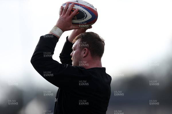 040226 - Wales Rugby Training ahead of their first Six Nations game against England - Dewi Lake during training