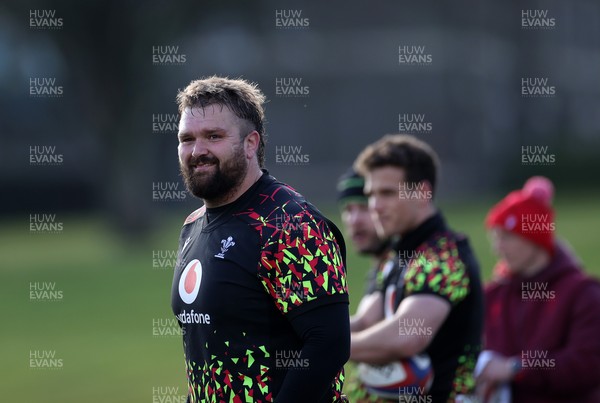 040226 - Wales Rugby Training ahead of their first Six Nations game against England - Tomas Francis during training