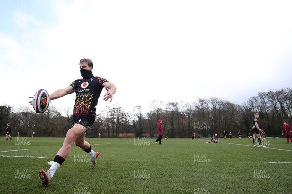 040226 - Wales Rugby Training ahead of their first Six Nations game against England - Kieran Hardy during training