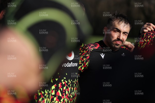 040226 - Wales Rugby Training ahead of their first Six Nations game against England - Liam Belcher during training
