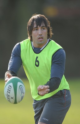 04.03.08 - Wales Rugby Training - Gavin Henson in action during training 