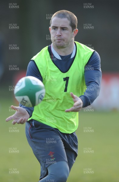 04.03.08 - Wales Rugby Training - Shane Williams in action during training 