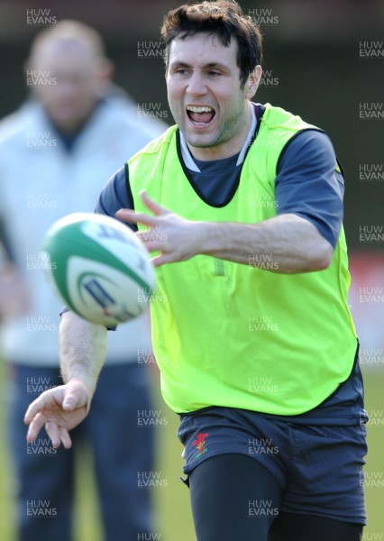 04.03.08 - Wales Rugby Training - Stephen Jones in action during training 