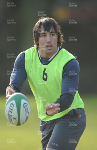 04.03.08 - Wales Rugby Training - Gavin Henson in action during training 