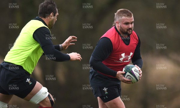 040319 - Wales Rugby Training - Tomas Francis during training