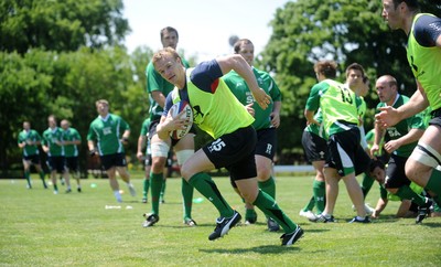 04.06.09 - Wales Rugby Training - Dwayne Peel in action during training. 
