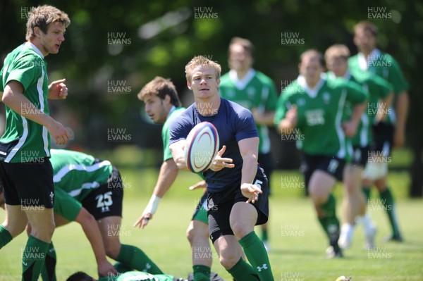 04.06.09 - Wales Rugby Training - Dwayne Peel in action during training. 