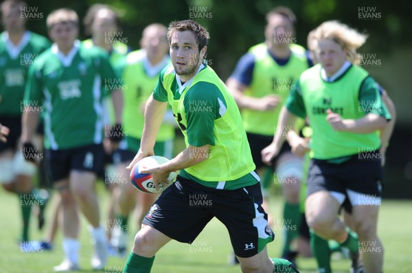 04.06.09 - Wales Rugby Training - Andrew Bishop in action during training. 