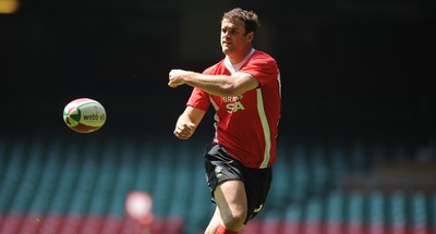04.06.10 - Wales Rugby Captains Run - Jamie Roberts in action during training. 