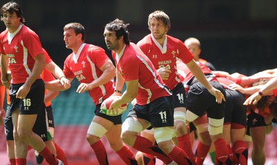 04.06.10 - Wales Rugby Captains Run - Jonathan Thomas in action during training. 