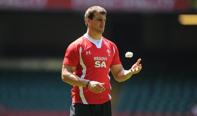 04.06.10 - Wales Rugby Captains Run - Sam Warburton during training. 
