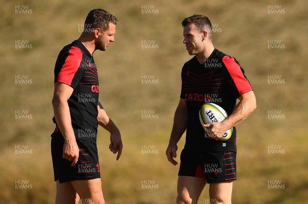 040722 - Wales Rugby Training - Dan Biggar and Gareth Davies during training