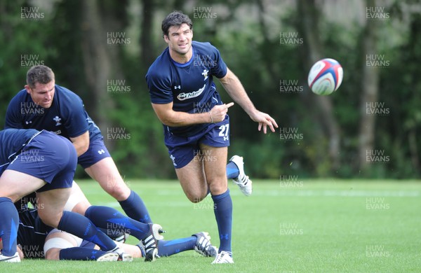 04.08.11 - Wales Rugby Training - Mike Phillips during training. 