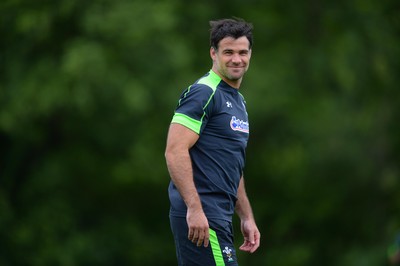 040815 - Wales Rugby Training -Mike Phillips during training