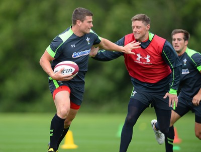 040815 - Wales Rugby Training -Scott Williams during training