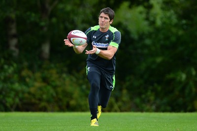 040815 - Wales Rugby Training -James Hook during training