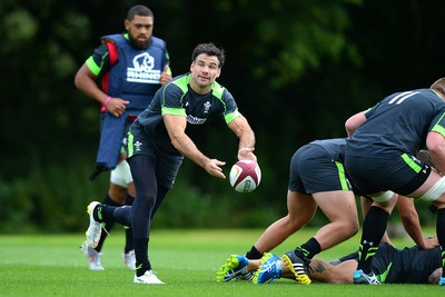 040815 - Wales Rugby Training -Mike Phillips during training