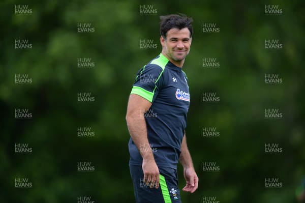 040815 - Wales Rugby Training -Mike Phillips during training