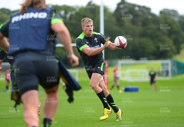 040815 - Wales Rugby Training -Gareth Anscombe during training