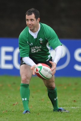 04.11.08 - Wales Rugby Training - Gareth Cooper in action during training. 
