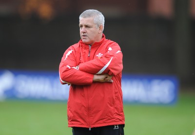 04.11.08 - Wales Rugby Training - Wales coach, Warren Gatland looks on. 