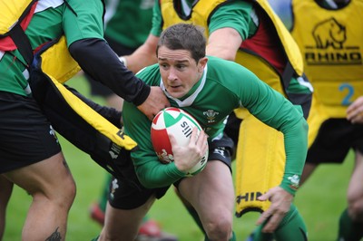 04.11.08 - Wales Rugby Training - Shane Williams in action during training. 