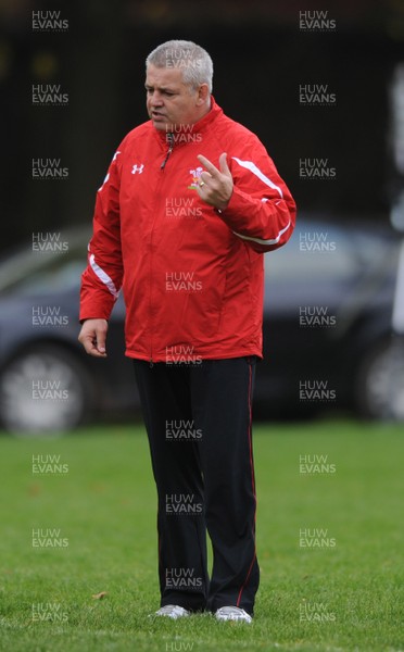 04.11.08 - Wales Rugby Training - Wales coach, Warren Gatland makes a point during training. 