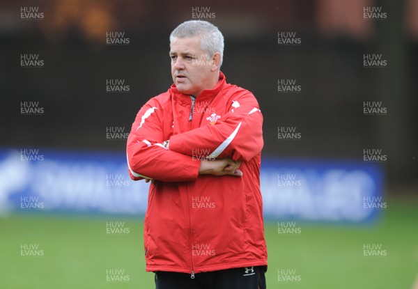 04.11.08 - Wales Rugby Training - Wales coach, Warren Gatland looks on. 