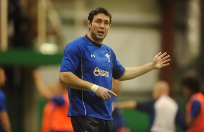 04.11.10 - Wales Rugby Training - Stephen Jones during training. 