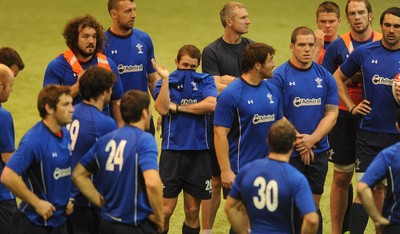 04.11.10 - Wales Rugby Training - Shane Williams during training. 