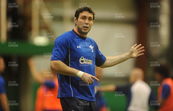04.11.10 - Wales Rugby Training - Stephen Jones during training. 