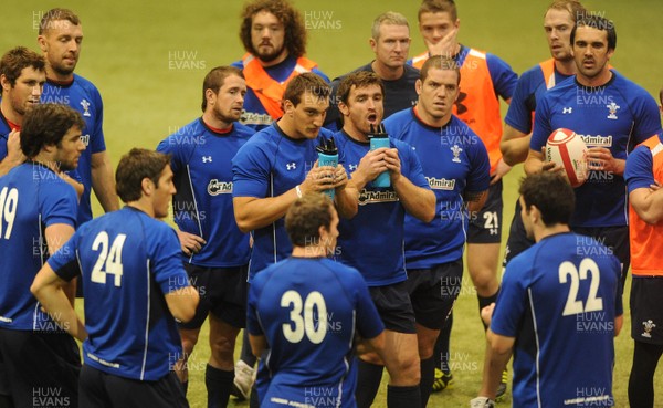 04.11.10 - Wales Rugby Training - Sam Warburton during training. 