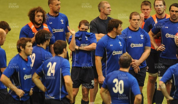 04.11.10 - Wales Rugby Training - Shane Williams during training. 