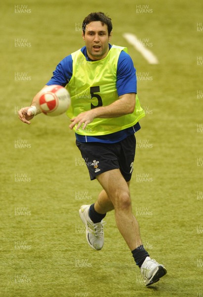 04.11.10 - Wales Rugby Training - Stephen Jones during training. 