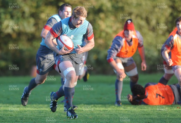 041113 - Wales Rugby Training -Bradley Davies during training