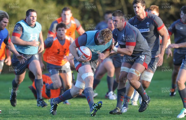 041113 - Wales Rugby Training -Bradley Davies during training