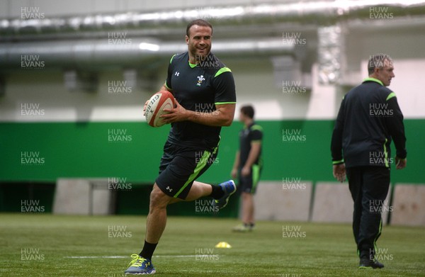 041114 - Wales Rugby Training -Jamie Roberts during training