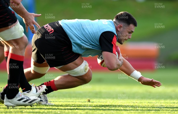041121 - Wales Rugby Training - Ellis Jenkins during training