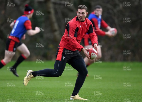 041220 - Wales Rugby Training - George North during training