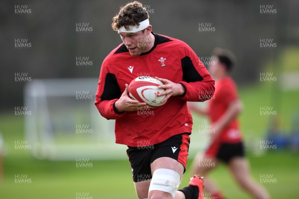 041220 - Wales Rugby Training - Will Rowlands during training