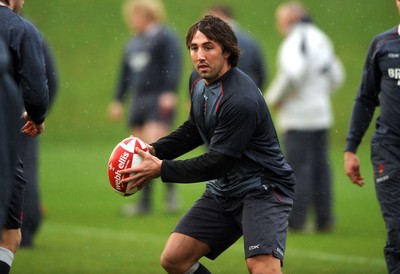 05.02.08 - Wales Rugby Training - Gavin Henson in action during training 