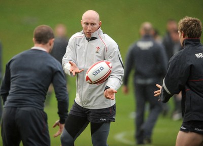 05.02.08 - Wales Rugby Training - Tom Shanklin in action during training 