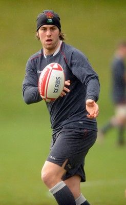 05.02.08 - Wales Rugby Training - Ryan Jones in action during training 