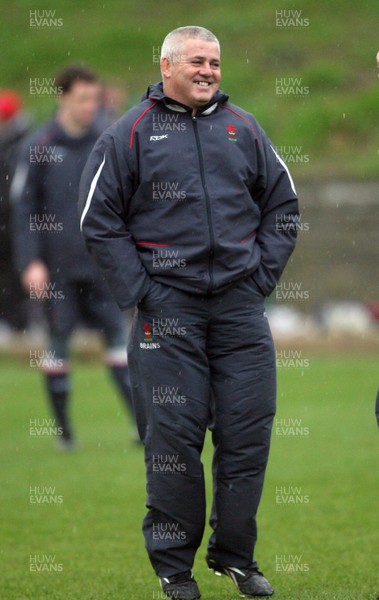 05.02.08 Wales Rugby Training,Cardiff... Wales Coach Warren Gatland tries to keep warm during training. 